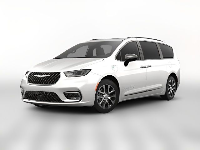 2025 Chrysler Pacifica Hybrid Pinnacle