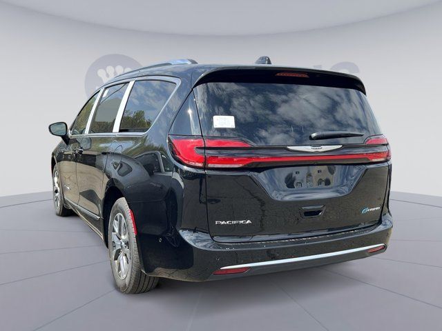 2025 Chrysler Pacifica Hybrid Pinnacle