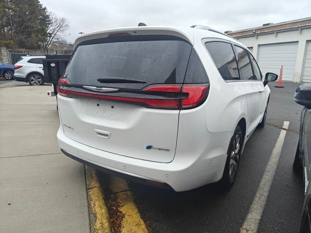 2025 Chrysler Pacifica Hybrid Pinnacle