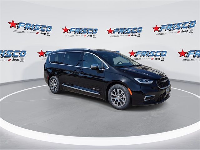 2025 Chrysler Pacifica Hybrid Pinnacle