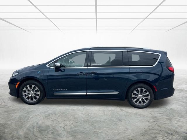 2025 Chrysler Pacifica Hybrid Pinnacle