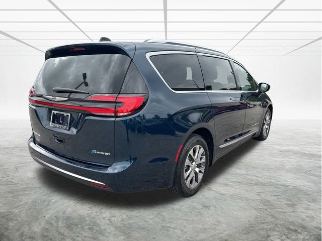 2025 Chrysler Pacifica Hybrid Pinnacle