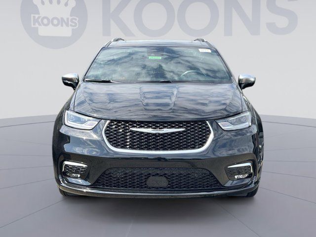 2025 Chrysler Pacifica Hybrid Pinnacle