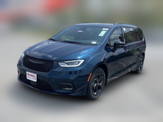 2025 Chrysler Pacifica Hybrid Premium S Appearance Pkg