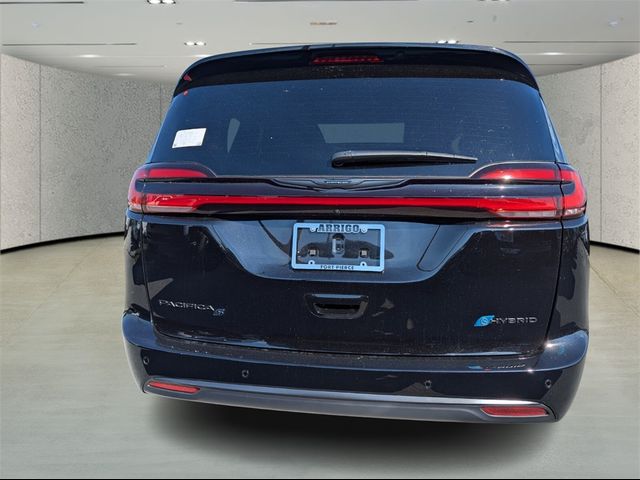 2025 Chrysler Pacifica Hybrid Premium S Appearance Pkg