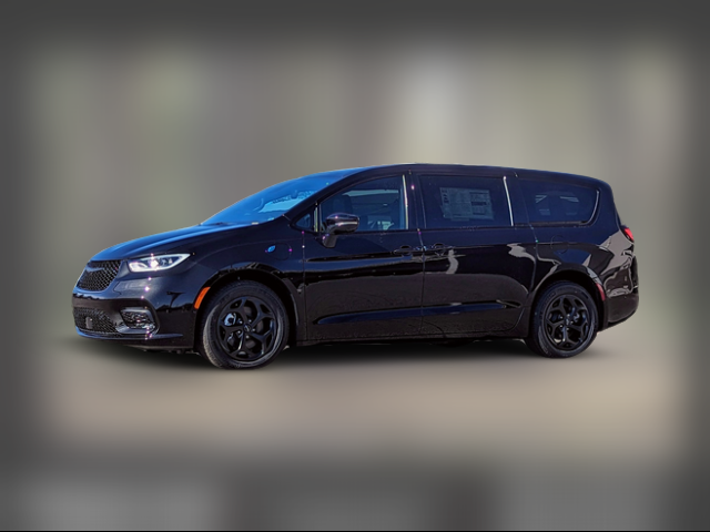 2025 Chrysler Pacifica Hybrid Select