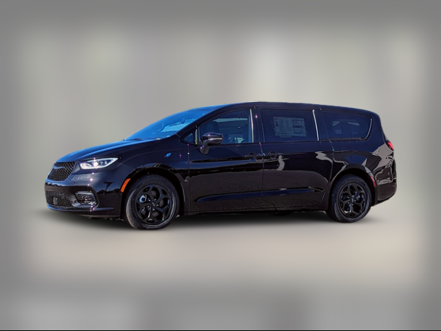 2025 Chrysler Pacifica Hybrid Select