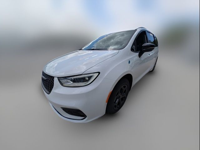 2025 Chrysler Pacifica Hybrid Premium S Appearance Pkg