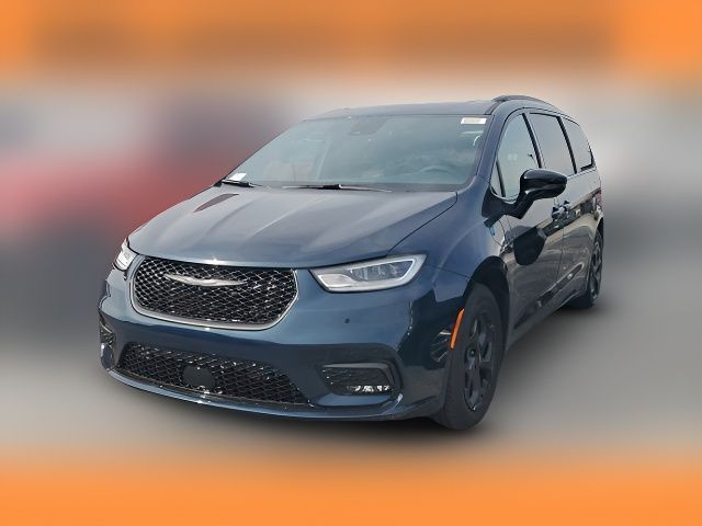 2025 Chrysler Pacifica Hybrid Premium S Appearance Pkg