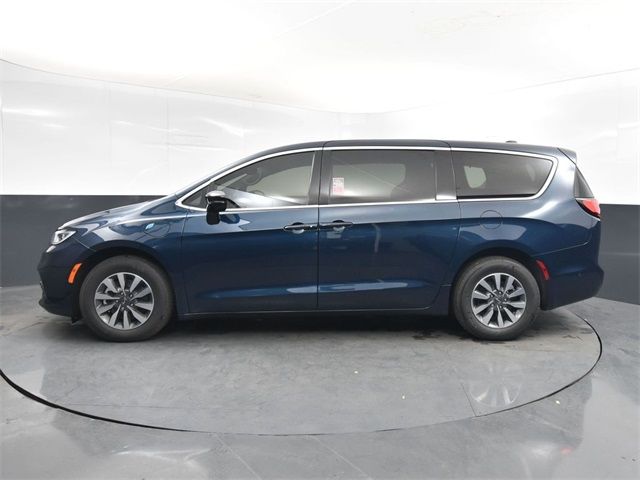 2025 Chrysler Pacifica Hybrid Select