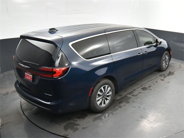 2025 Chrysler Pacifica Hybrid Select