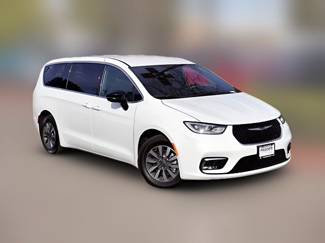 2025 Chrysler Pacifica Hybrid Select