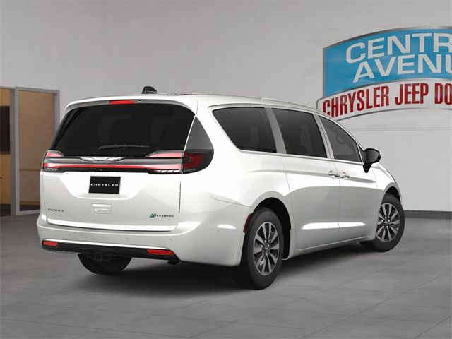 2025 Chrysler Pacifica Hybrid Select