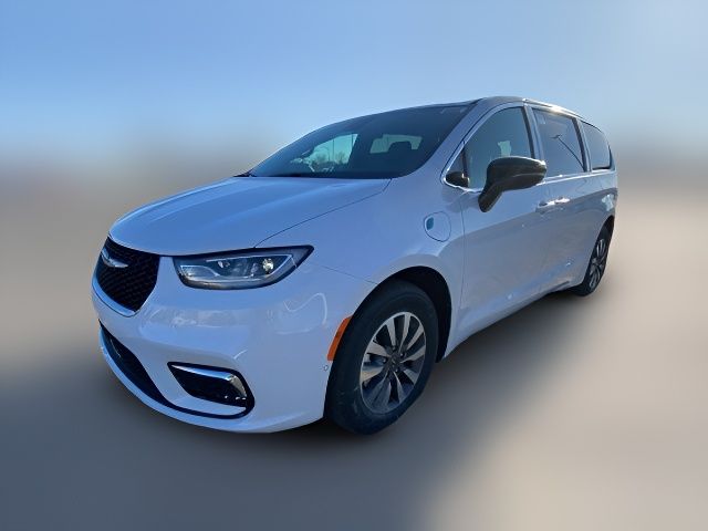 2025 Chrysler Pacifica Hybrid Select