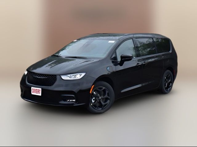 2025 Chrysler Pacifica Hybrid Premium S Appearance Pkg