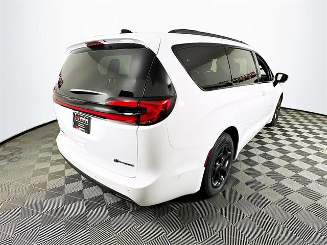2025 Chrysler Pacifica Hybrid Premium S Appearance Pkg