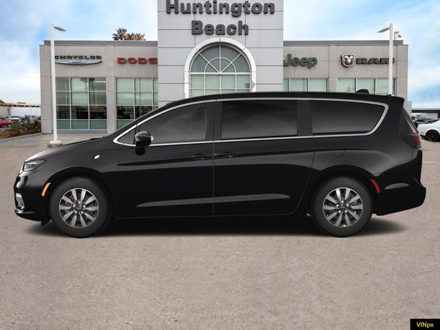 2025 Chrysler Pacifica Hybrid Select