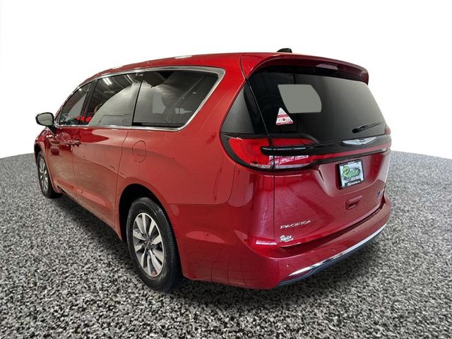 2025 Chrysler Pacifica Hybrid Select