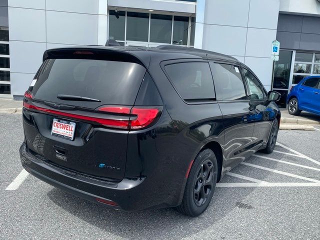 2025 Chrysler Pacifica Hybrid Premium S Appearance Pkg