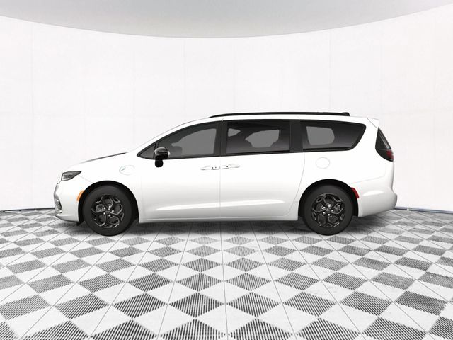 2025 Chrysler Pacifica Hybrid Premium S Appearance Pkg