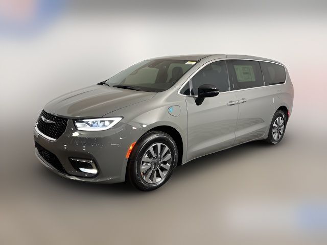 2025 Chrysler Pacifica Hybrid Select