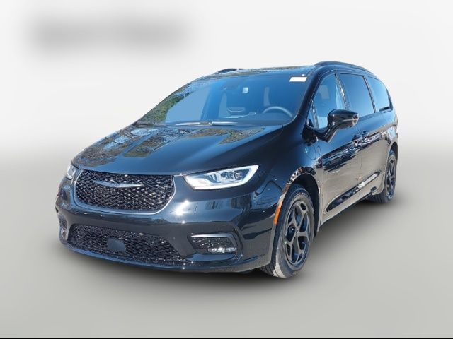 2025 Chrysler Pacifica Hybrid Premium S Appearance Pkg