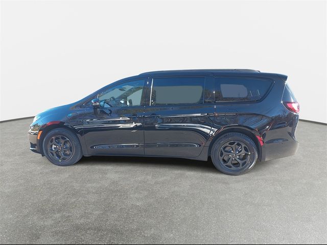 2025 Chrysler Pacifica Hybrid Premium S Appearance Pkg