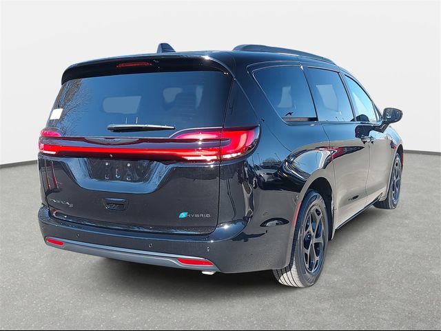 2025 Chrysler Pacifica Hybrid Premium S Appearance Pkg