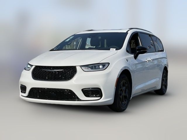 2025 Chrysler Pacifica Hybrid Premium S Appearance Pkg