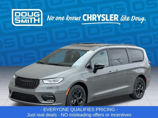 2025 Chrysler Pacifica Hybrid Premium S Appearance Pkg