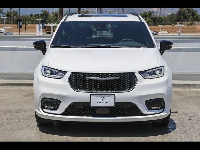 2025 Chrysler Pacifica Hybrid Premium S Appearance Pkg
