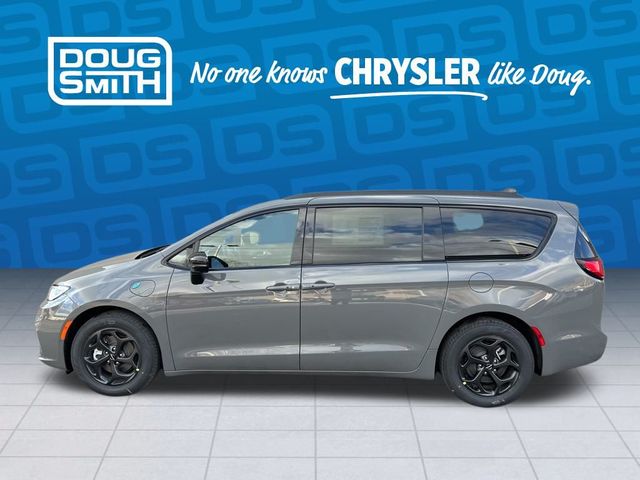 2025 Chrysler Pacifica Hybrid Premium S Appearance Pkg
