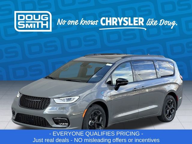 2025 Chrysler Pacifica Hybrid Premium S Appearance Pkg