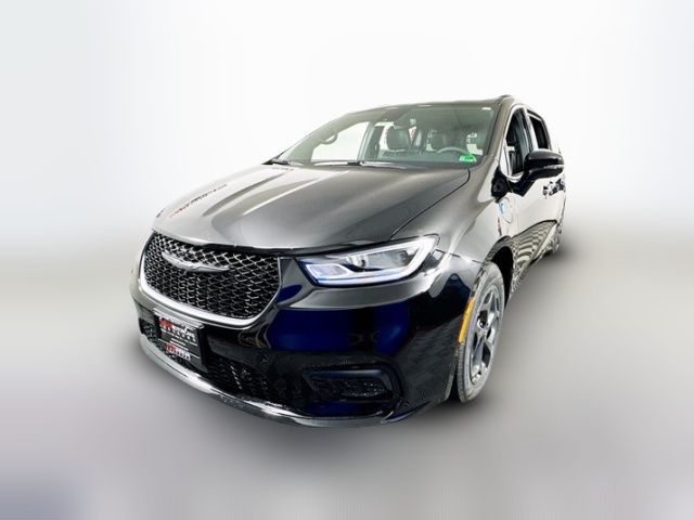 2025 Chrysler Pacifica Hybrid Premium S Appearance Pkg