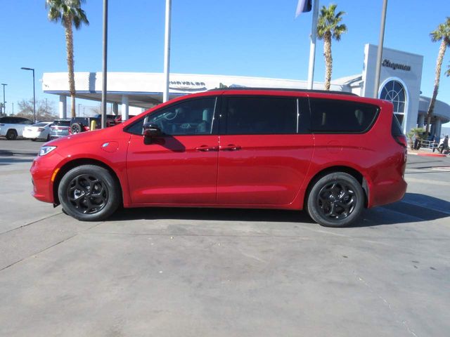 2025 Chrysler Pacifica Hybrid Premium S Appearance Pkg