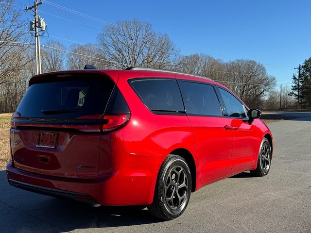 2025 Chrysler Pacifica Hybrid Premium S Appearance Pkg