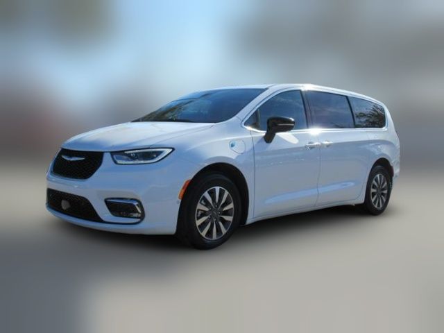 2025 Chrysler Pacifica Hybrid Select