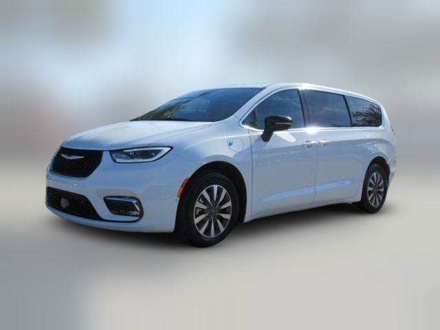 2025 Chrysler Pacifica Hybrid Select