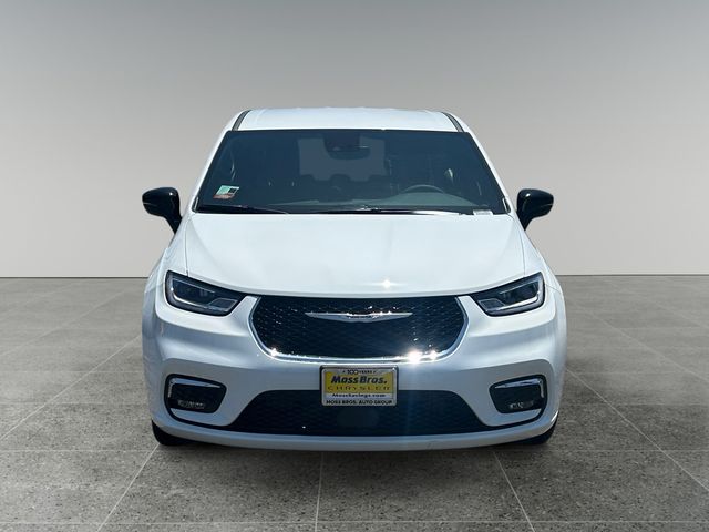 2025 Chrysler Pacifica Hybrid Select