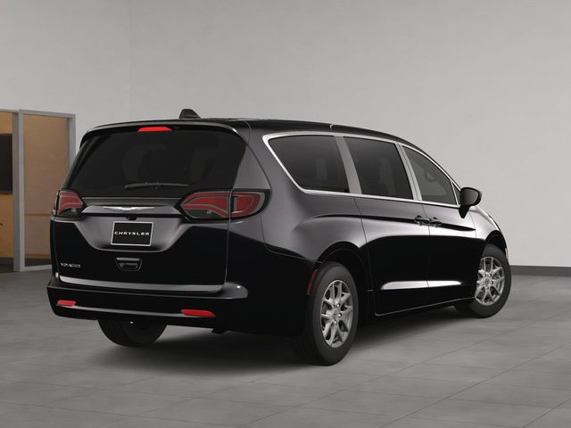 2025 Chrysler Voyager LX