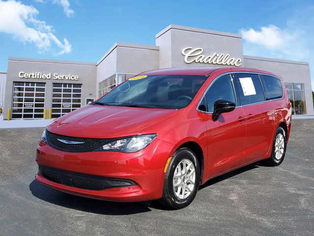 2025 Chrysler Voyager LX