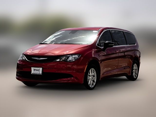 2025 Chrysler Voyager LX