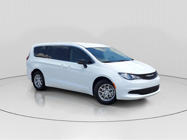 2025 Chrysler Voyager LX