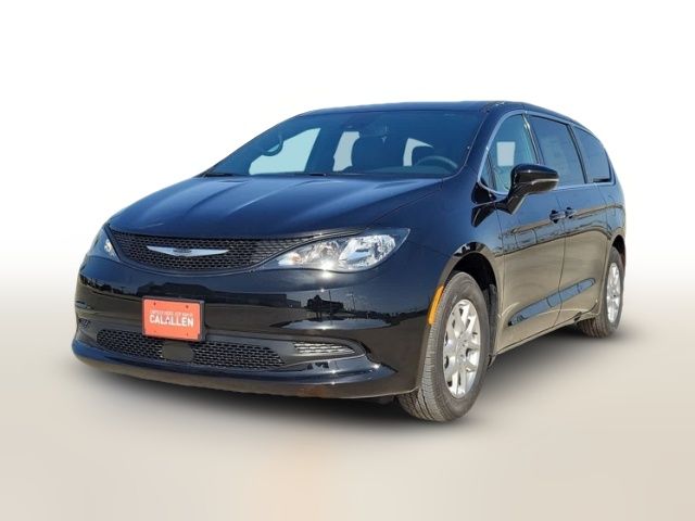 2025 Chrysler Voyager LX