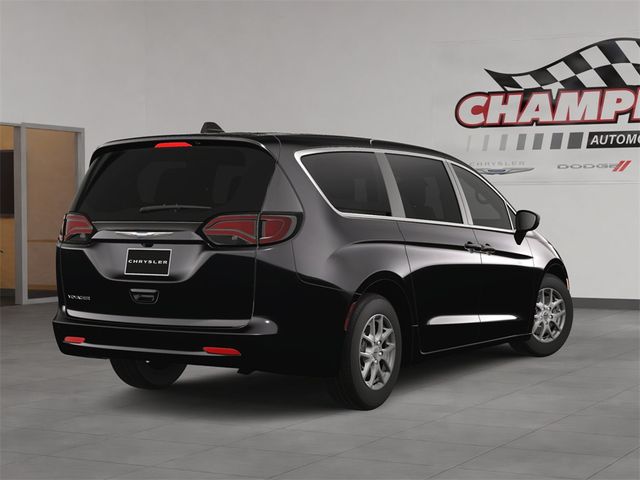 2025 Chrysler Voyager LX