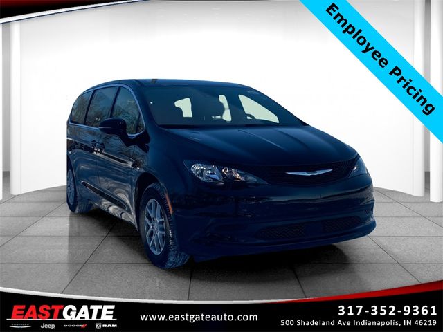 2025 Chrysler Voyager LX