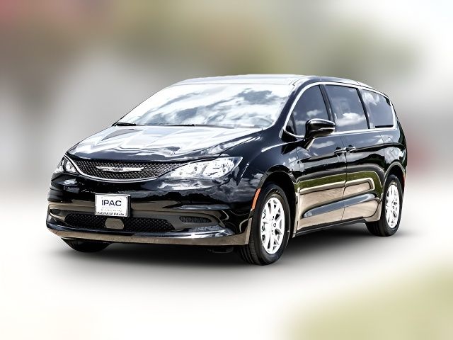 2025 Chrysler Voyager LX