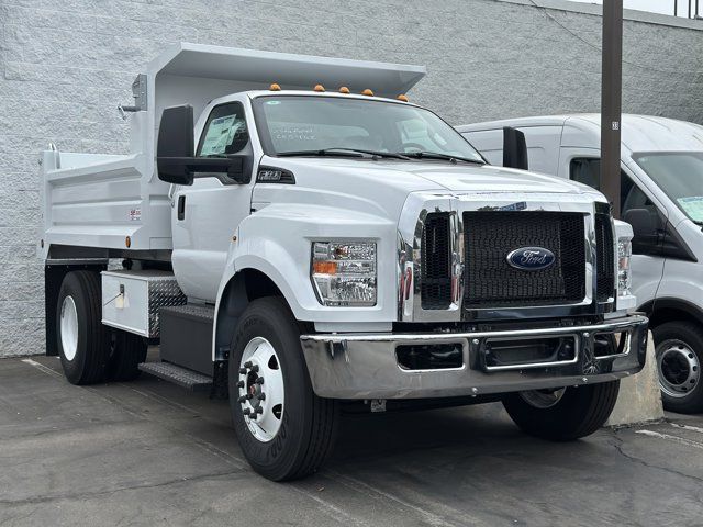 2025 Ford F-650 Base