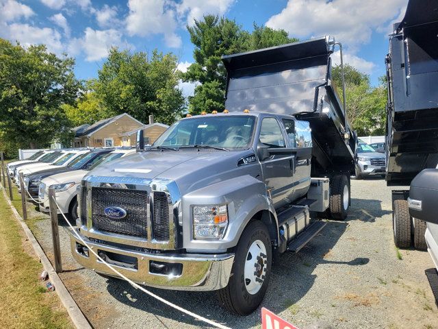 2025 Ford F-650 Base