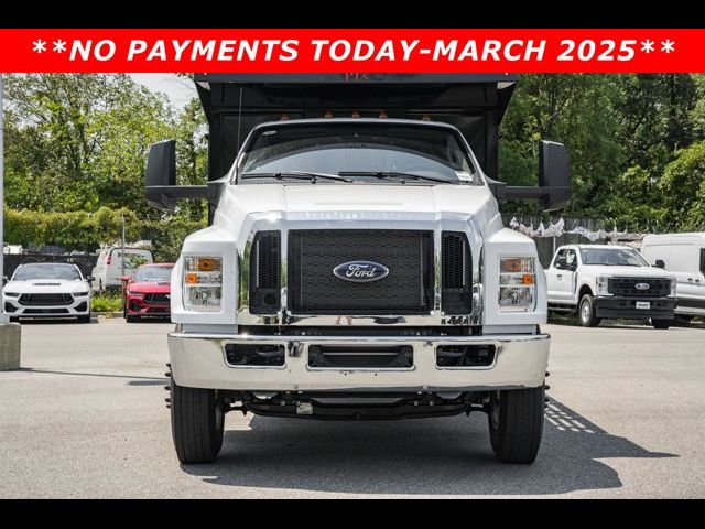 2025 Ford F-650 Base